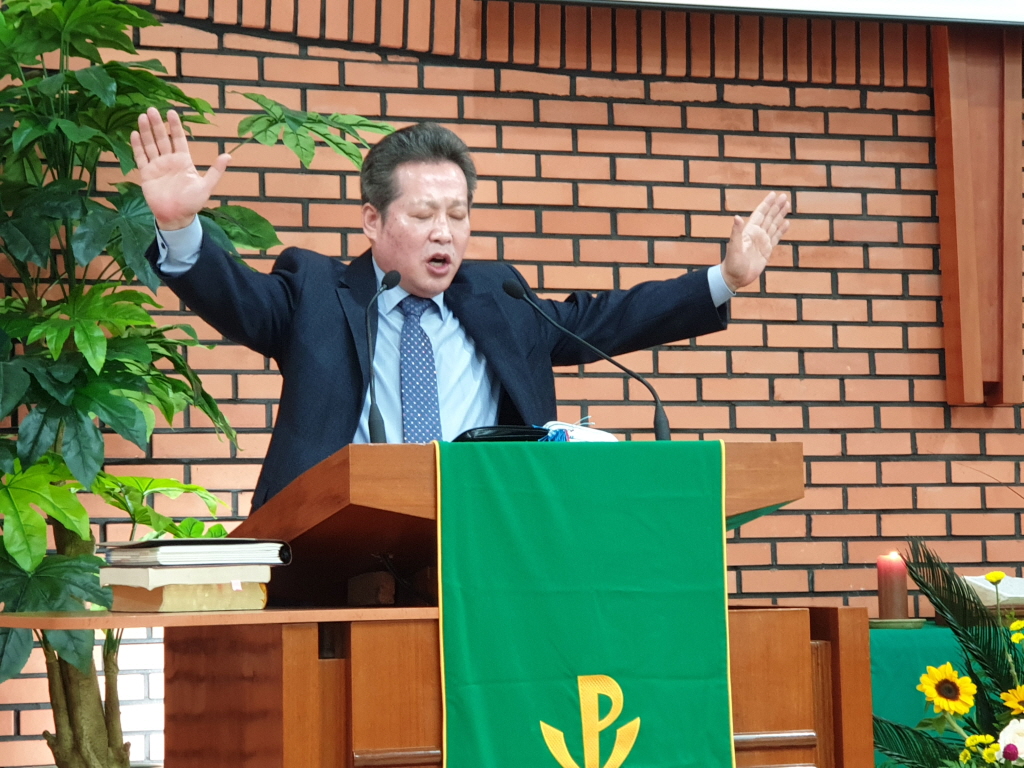 임연호 목사님 사역 사진 6